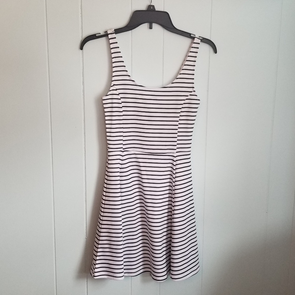 ⚡NWT H&M striped dress
